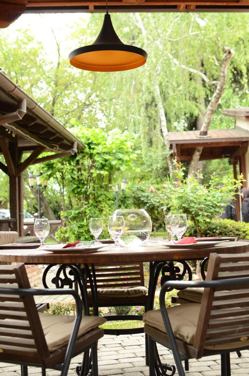 סקופיה Konak Nestor Bungalows מראה חיצוני תמונה